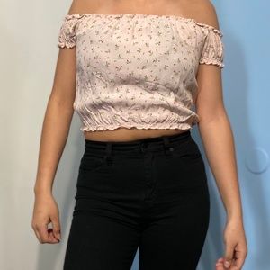 Crop Top Off the Shoulder Brandy Melville
